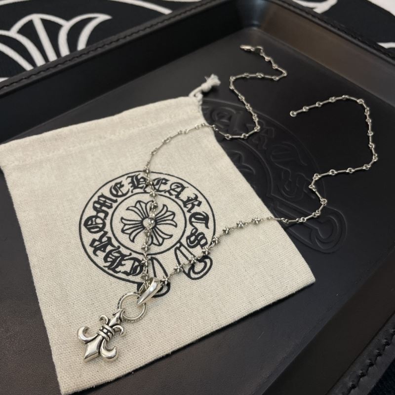 Ch*0me He**ts necklaces